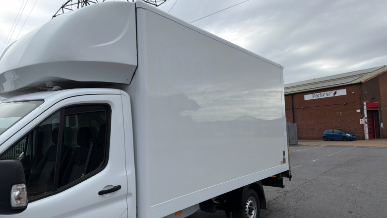 Ford Transit 350 L4 Diesel Fwd 2.0 EcoBlue 130ps Leader Luton Van